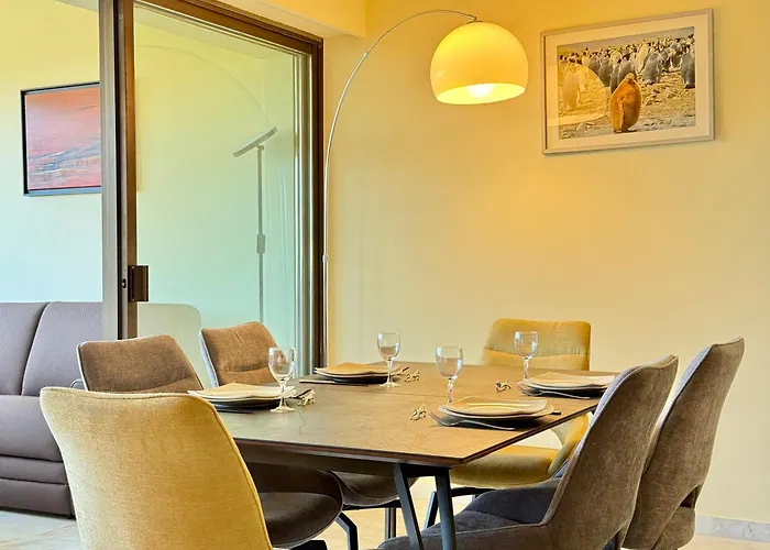 Résidence Standing - Piscine - Vue Apartamento Antibes