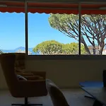 Résidence Standing - Piscine - Vue *