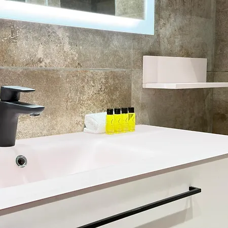 アパート Standing - Piscine - Vue