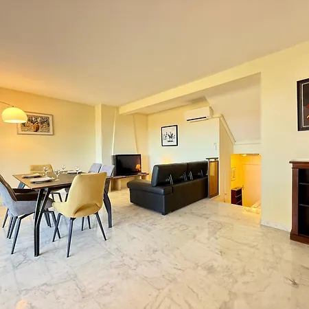 Apartment De Standing - Vue - Piscine *